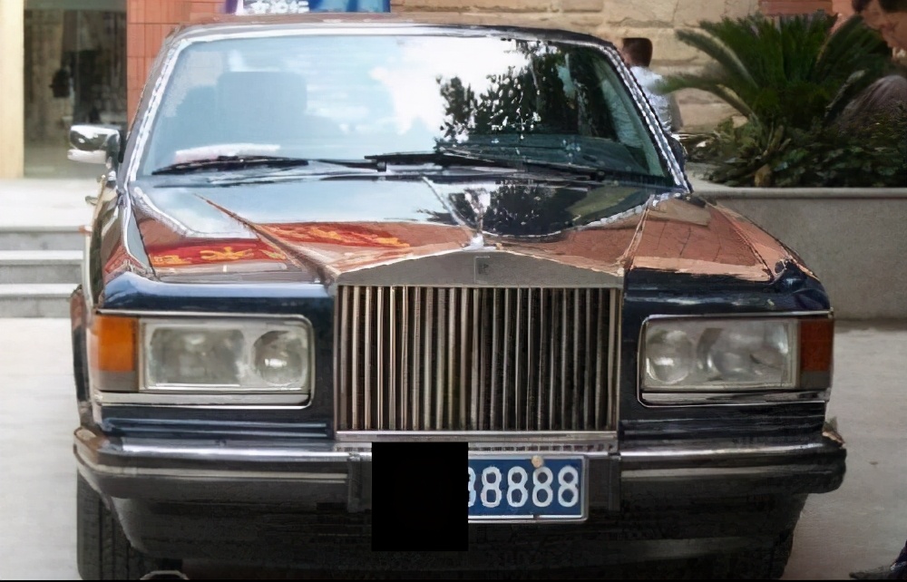 直系亲属车辆过户能否保留原号牌,车过户给老婆可以保留原来号牌吗