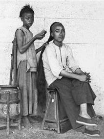 aj鞋子历史介绍,70年代前的科幻aj鞋子