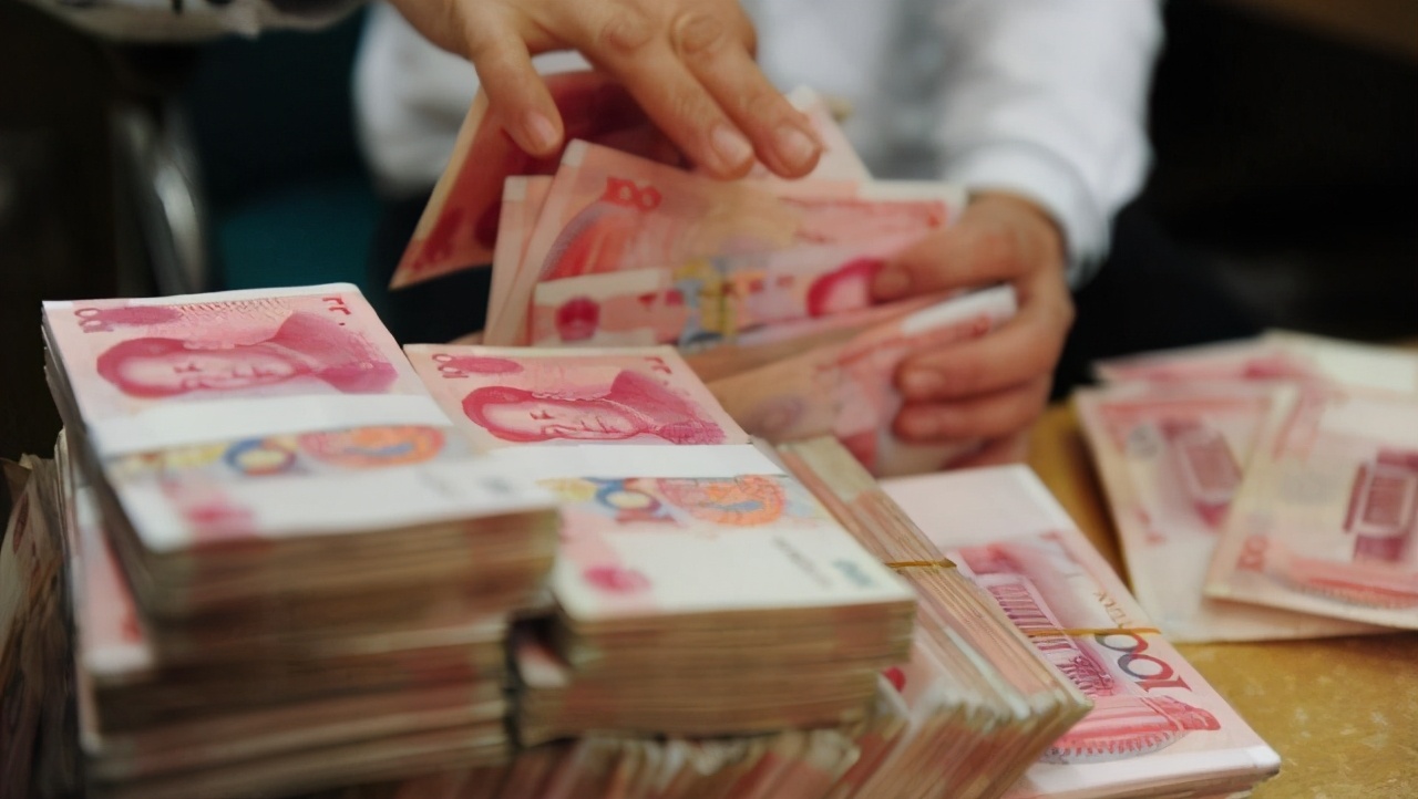 信用卡可以一次把额度刷光吗,信用卡额度全刷出来会有什么影响