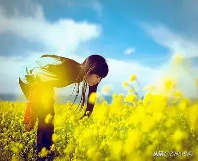 重庆公交车坠江事件小孩提前下车,重庆公交车坠江事件小学生自救