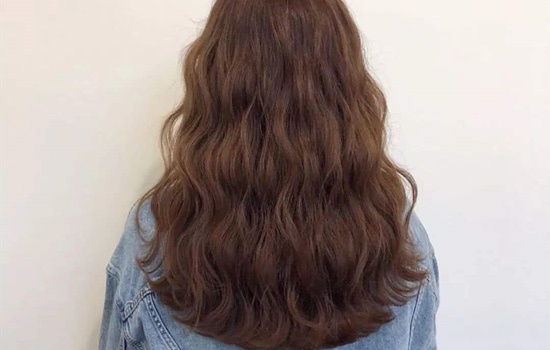 烫的羊毛卷平时怎么打理,烫了羊毛卷怎么打理好看