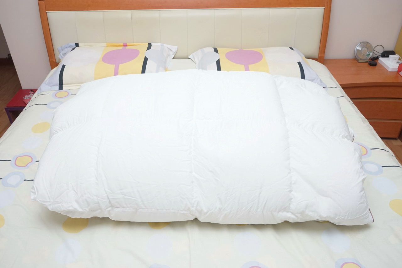 轻柔高档鹅绒被,高档轻柔鹅绒被