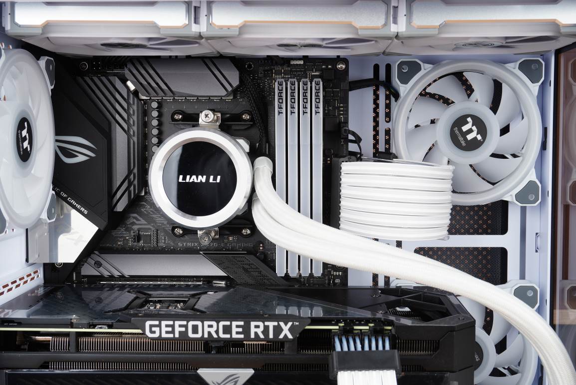 联力包豪斯mini机箱大小,联力包豪斯mini能横装吗