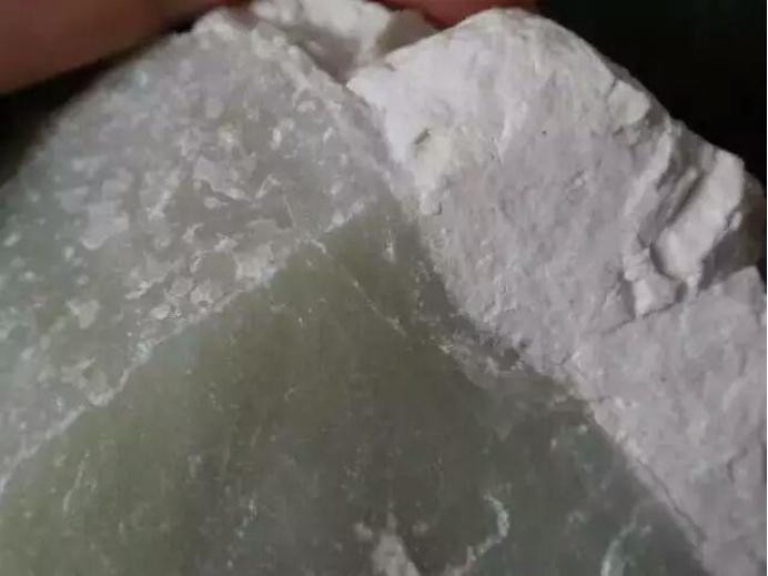 地砖上可以做成真石漆吗,地砖可以是大理石吗