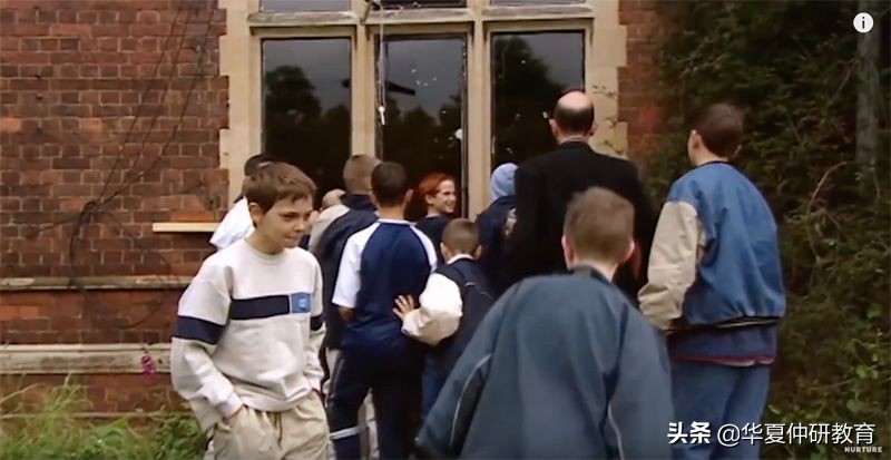 没有大人管的小孩怎么样了,没有大人管的孩子的后果