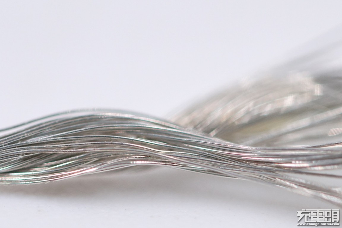 华为usb充电线拆解,华为40w快充数据线拆解构造