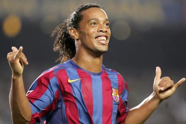 罗纳尔迪尼奥是不是被低估,足坛十大巨星罗纳尔迪尼奥