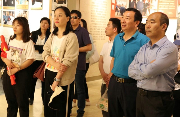 小学生焦裕禄纪念馆参观感悟,参观焦裕禄纪念馆党日主题活动