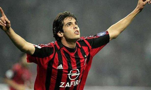 卡卡祝贺ac米兰夺冠,马尔蒂尼对卡卡