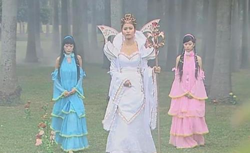 贾玲历年春晚回顾,贾玲春晚表情包动图