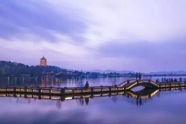 苏州杭州哪个城市值得落户,苏州和杭州哪个更美