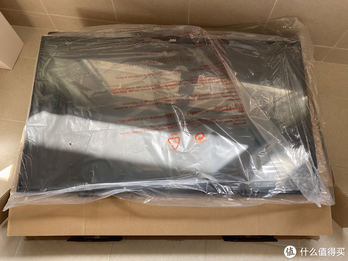 icb40寸曲面显示器参数,icb显示器27寸