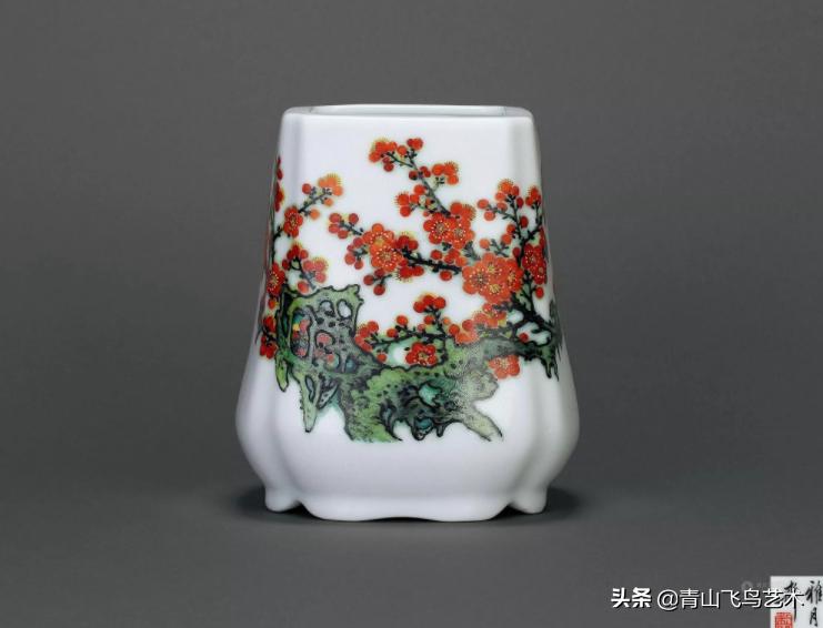 清代晚期青花八仙笔筒真品图大全,粉彩山水民居笔筒赏析