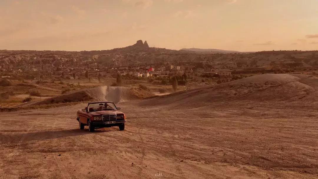 手机拍照怎么拍出电影的感觉照片,手机摄影如何拍出电影感照片