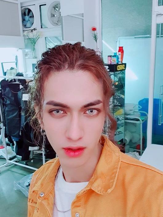 被公司冷藏，成为网红另辟蹊径，帅气韩国打鼓小哥圈粉18万粉丝