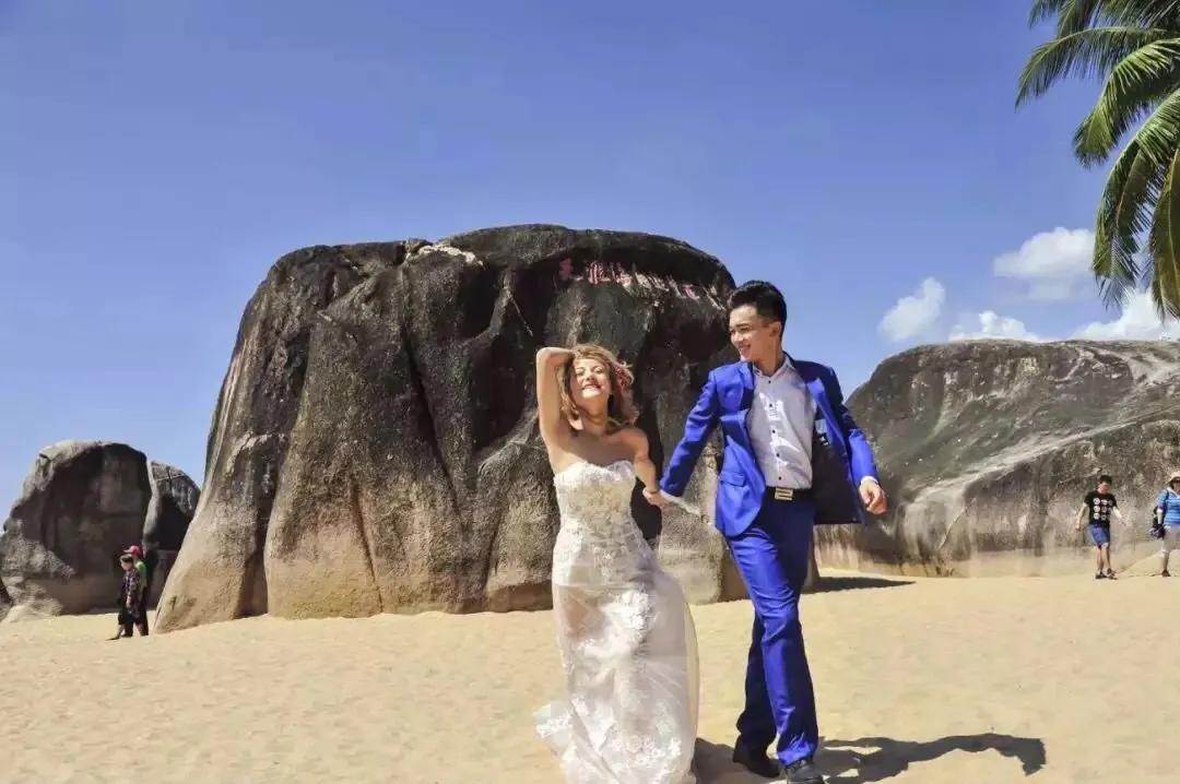 天涯海角就是一块大石头,海南岛天涯海角石头还在吗