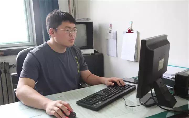 走近西山煤电90后大学生矿工