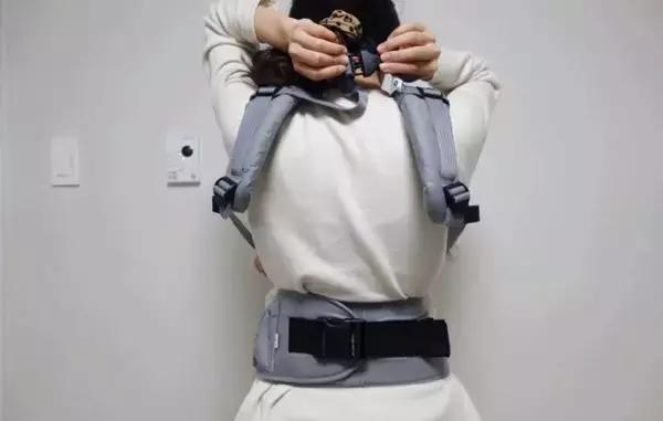 婴儿背带腰凳好还是不带腰凳好,腰凳和背带哪个对宝宝比较舒适