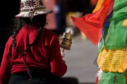 易途旅游：*藏西**风俗禁忌，可得记住了