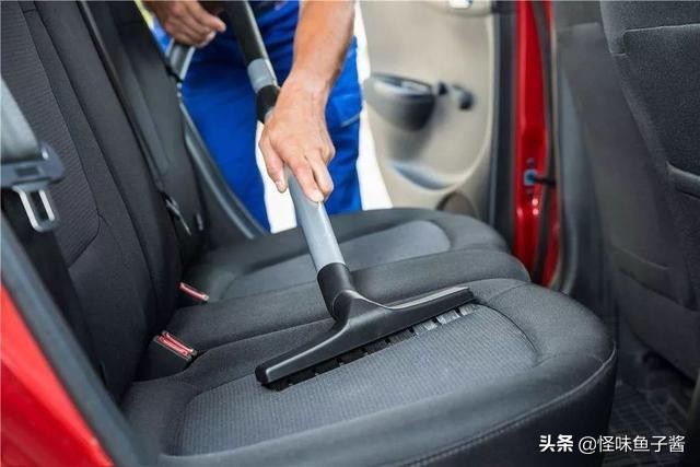 汽车内饰清洁的最佳方法,汽车内饰除异味最好的方法