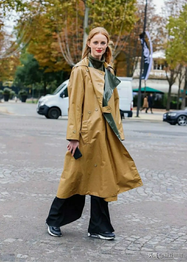 棕色风衣搭配什么裤子和内搭,棕色风衣怎么搭配好看冬天大码