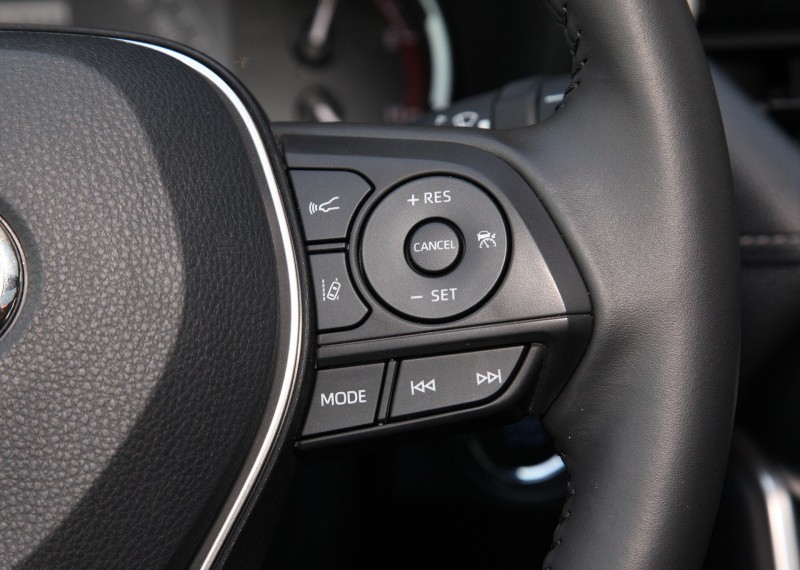 实际体验荣放带来的强劲动力,果然找到了传说中的推背感