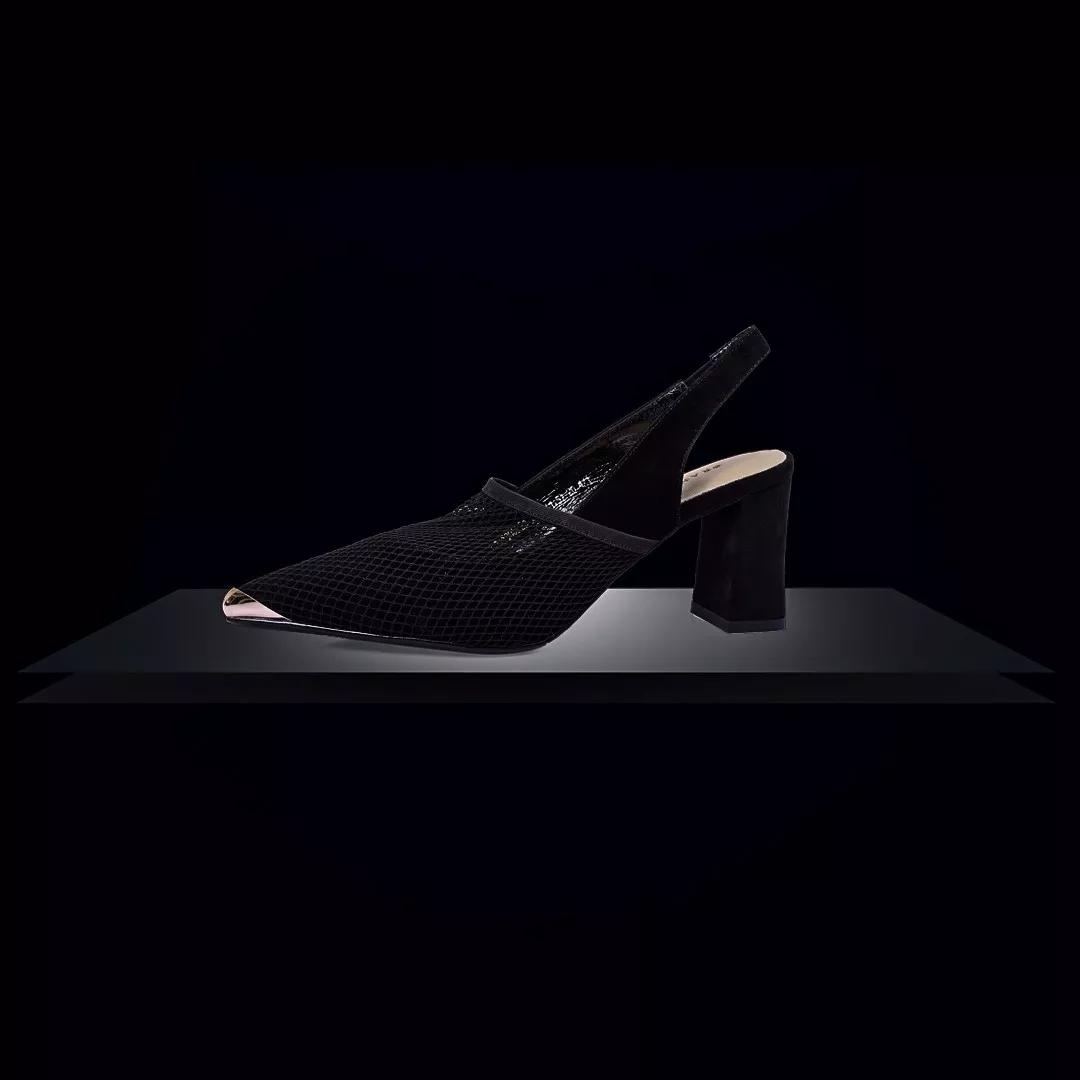 女鞋最火的一款露趾,今年超火真皮女鞋露后跟