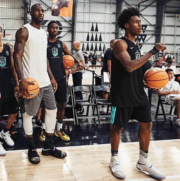 一蹶不振的骑士、奔逸绝尘的“2号”