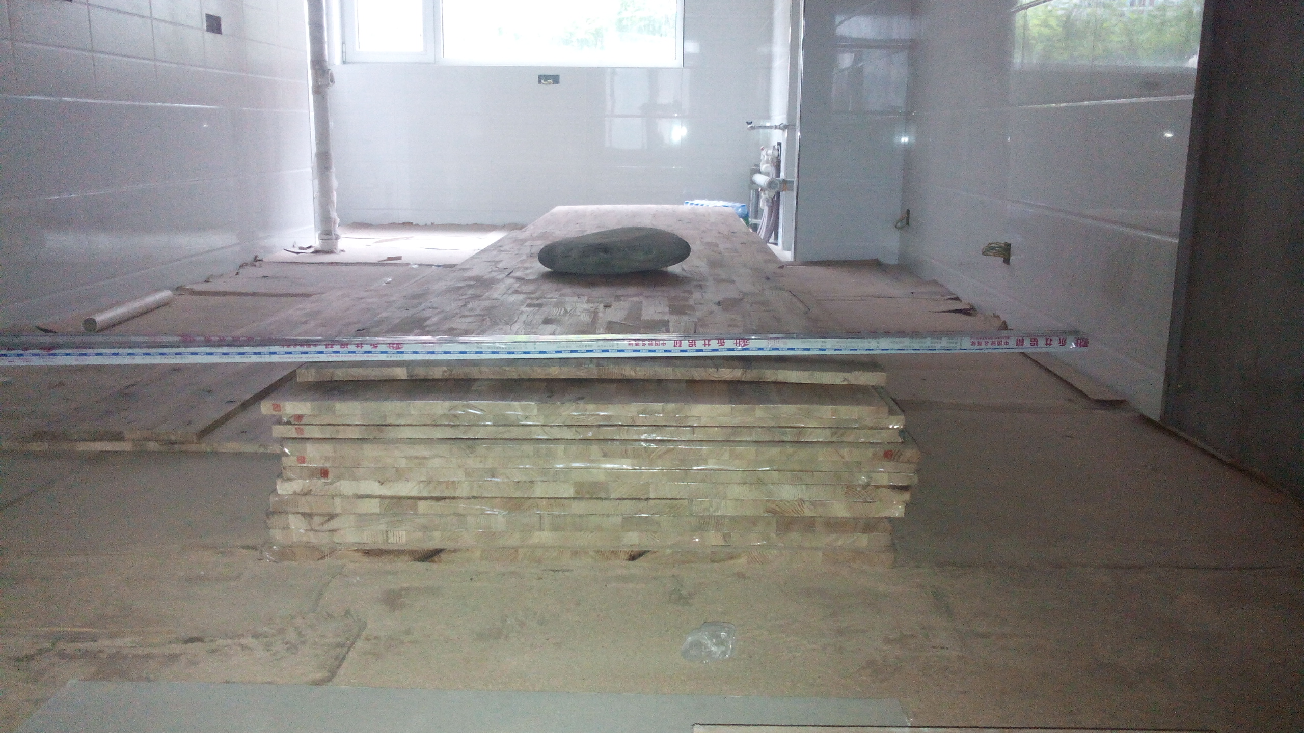 定制衣柜装好还需要装修什么,定制衣柜工作中需要解决的问题