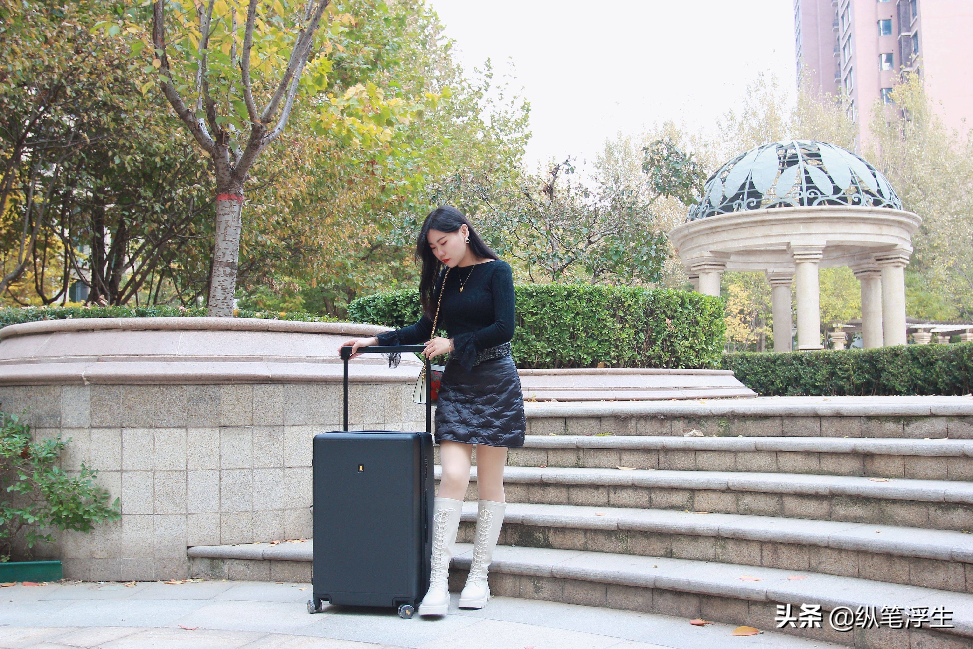 旅行箱爆款地平线8号,超大容量旅行箱100寸