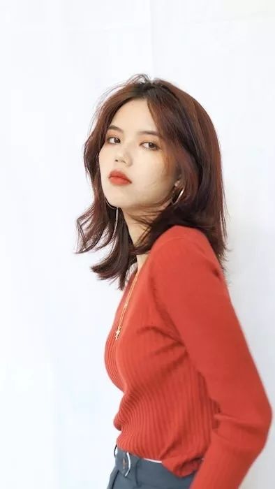 最节省空间又简便的叠风衣方法,薄款中长风衣怎么叠