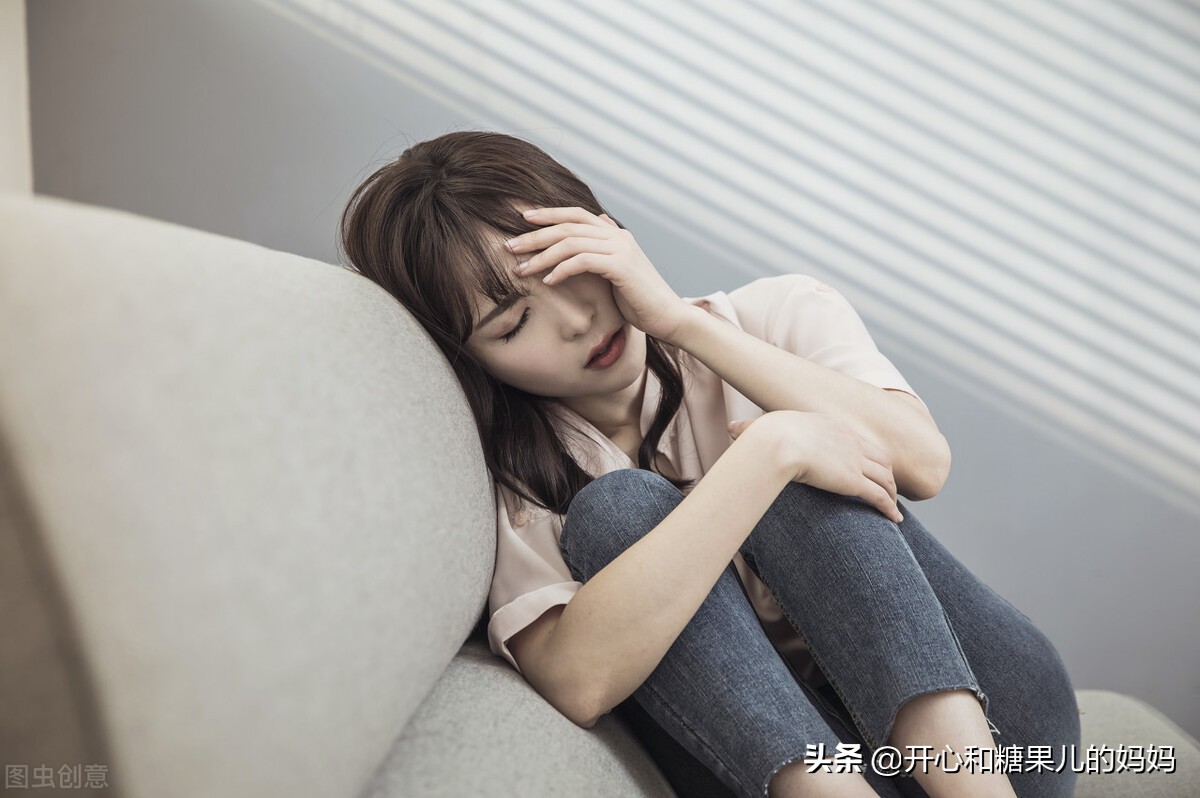 宝宝眼睛碰伤一直流泪怎么办,2岁宝宝眼球被撞了一下