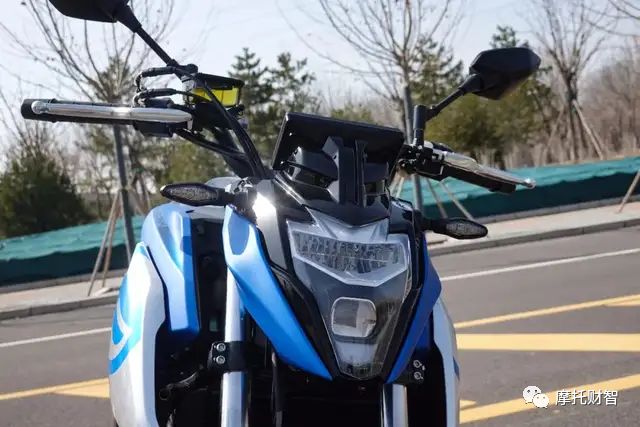 40900/29900元，2020升级款650NK/400NK，增配滑动离合TFT仪表