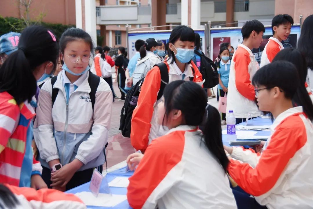 社团纳新活动落下帷幕,社团纳新吹响青春集结号