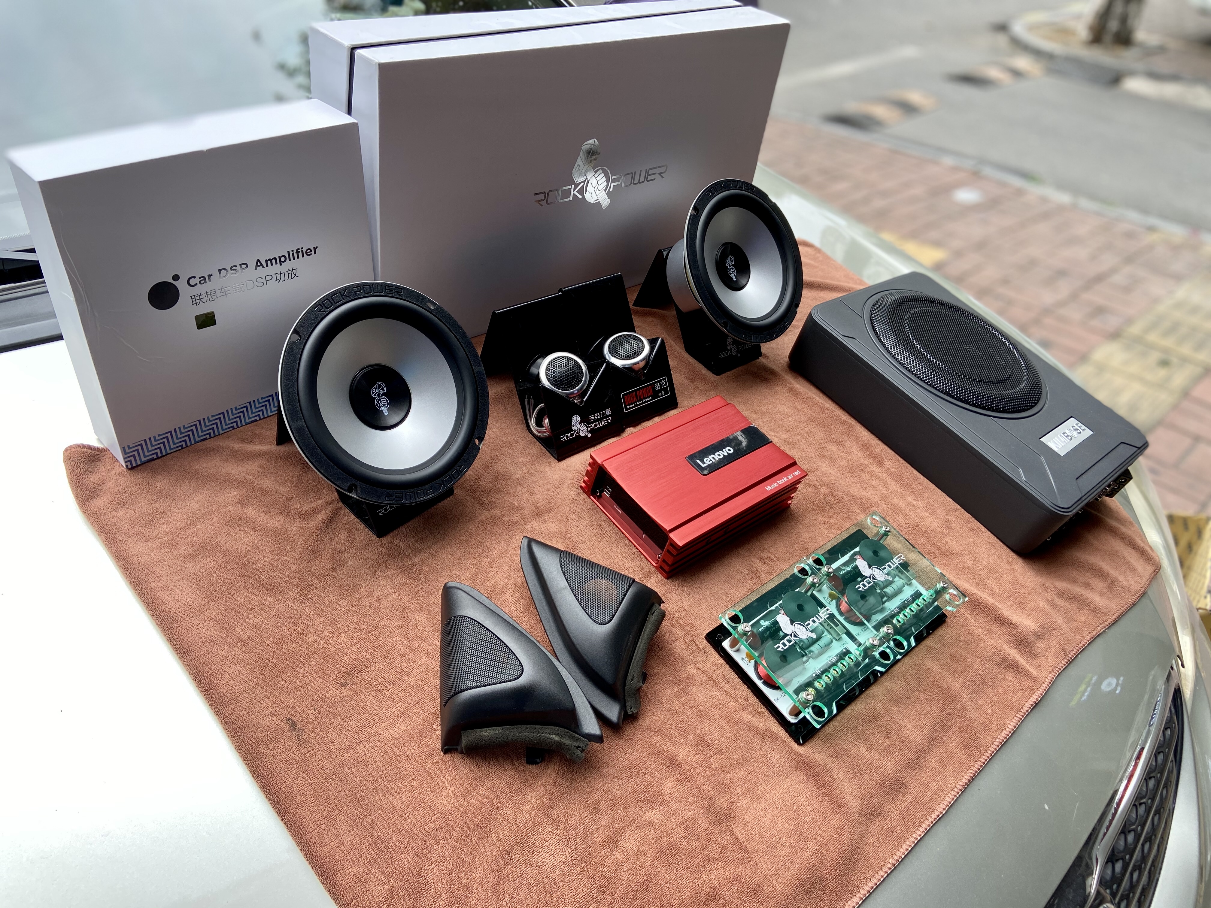 丰田花冠音响改装推荐,老款花冠音响改装深圳