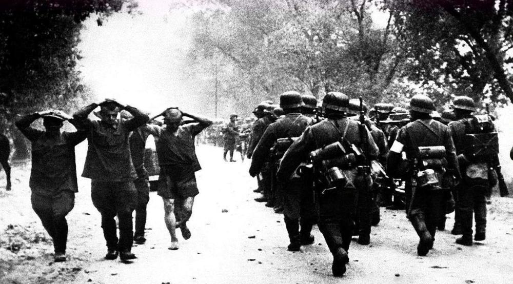 1942年的“死亡比赛”，“面包房”队用生命在抗争，击败德国球队