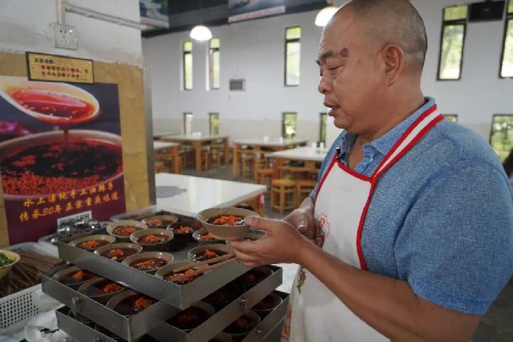 「两江“双晒”」力杨水上漂、大竹林焖烧鸡、翠云水煮鱼…两江新区“宝藏”美食推荐