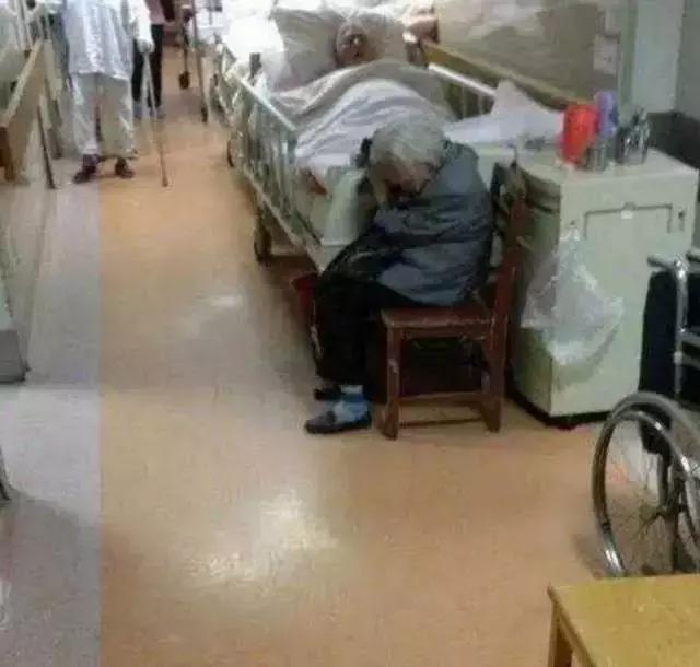 情感23张图片,23张爱与人性的照片