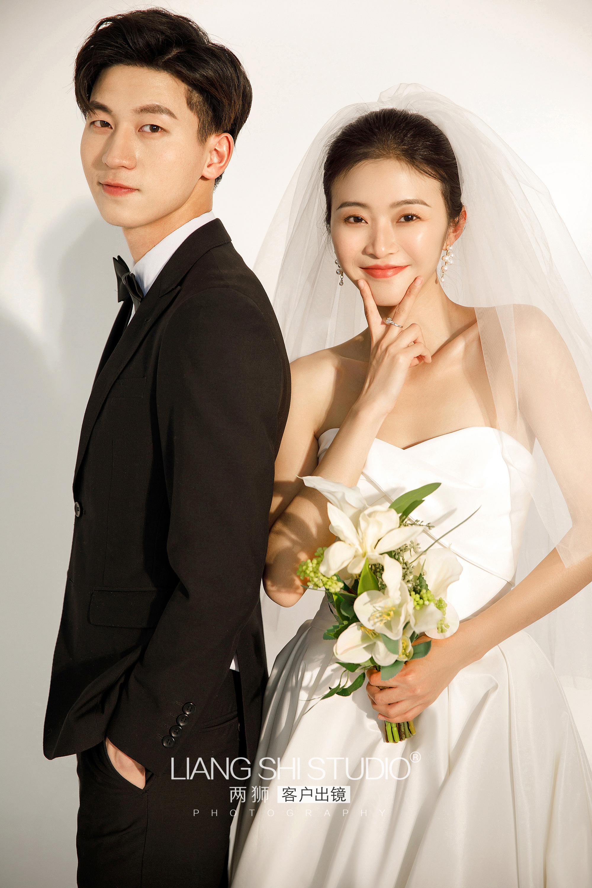 爱惨了的法式复古婚纱照,爱惨了的韩式内景婚纱照