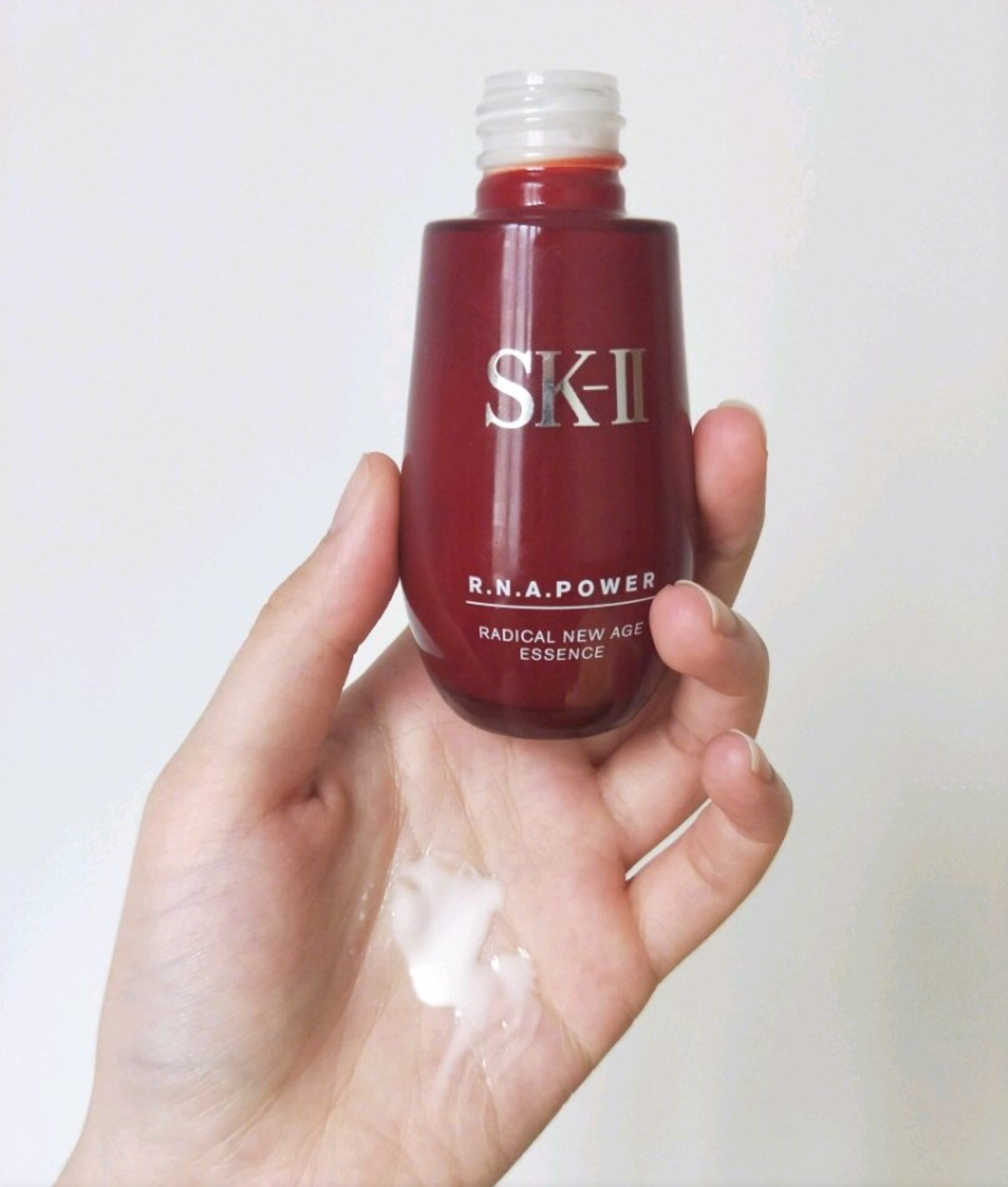 干性皮肤适合用什么样的精华,混合型肤质用什么精华比较好