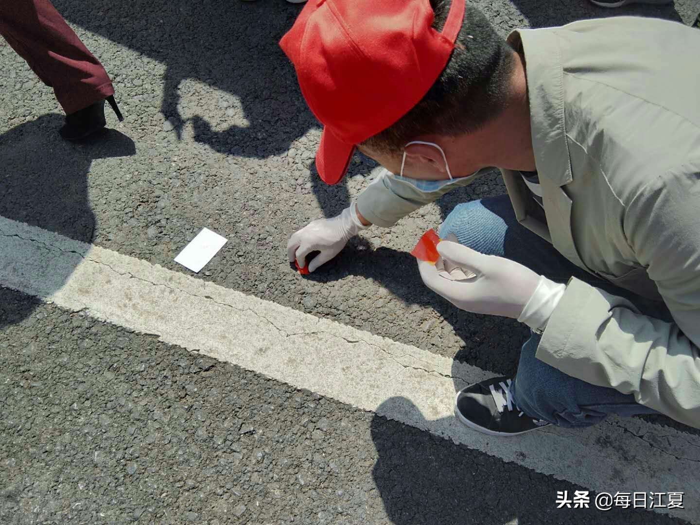 *旗国**伴我去战斗——记江夏山坡街山新村货车司机黄忠豹