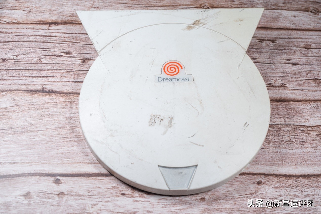 翻新修复DreamCast游戏机：好端端的产品，差点让公司倒闭