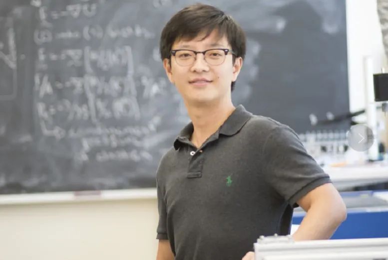 中国科学家研究纳米机器人,中国科学家团队发明的机器人