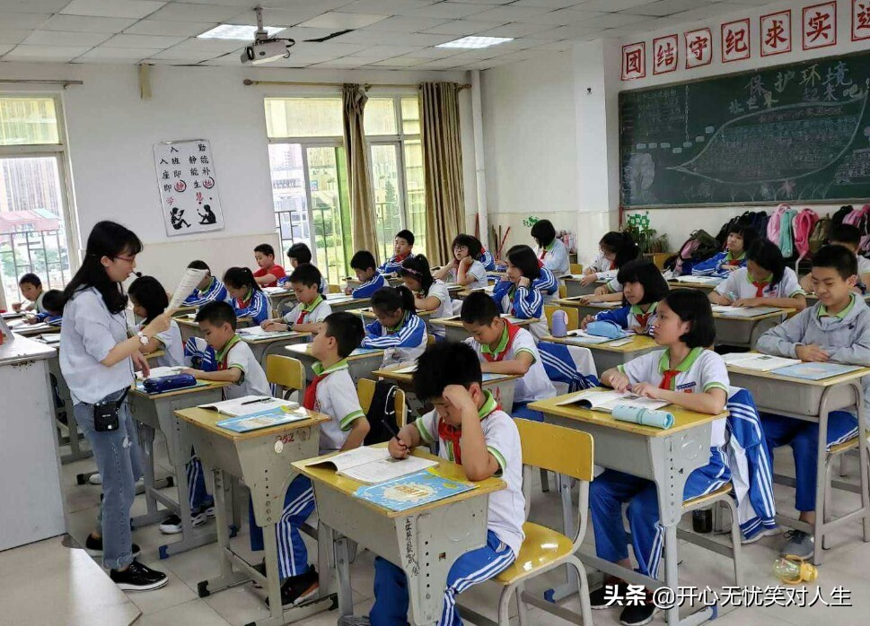 搞笑作文爸爸脚臭,爸爸的臭脚丫作文