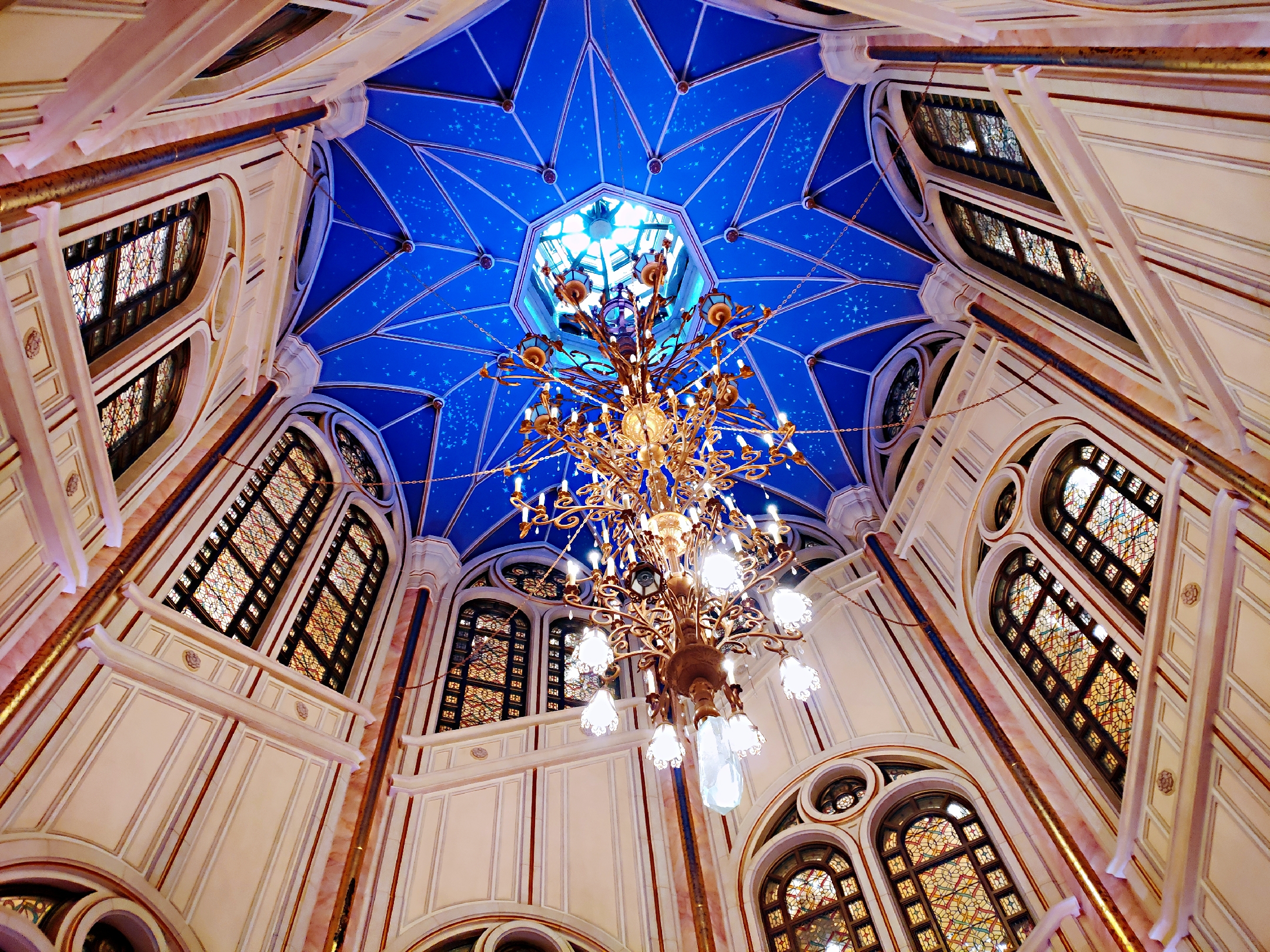 怎么最轻松玩上海迪士尼,上海迪士尼怎么省钱