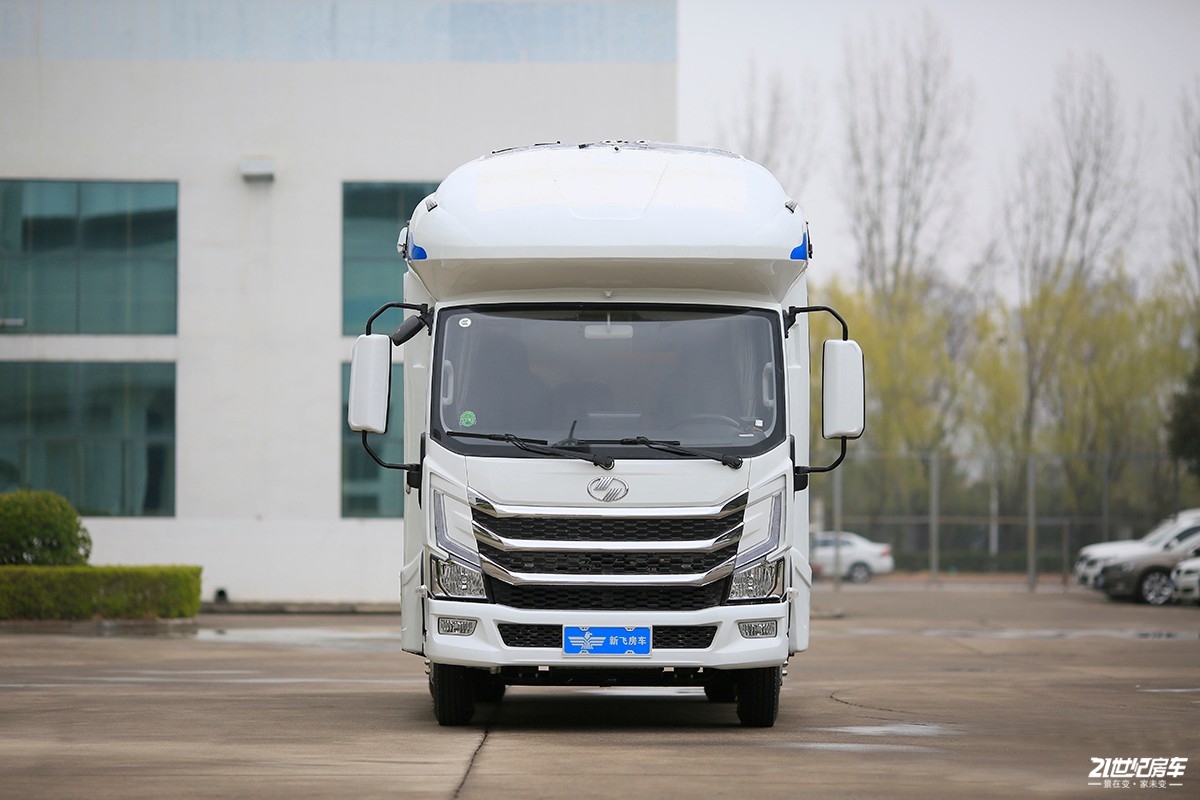 性价比入门房车,新飞国六平头轻卡房车