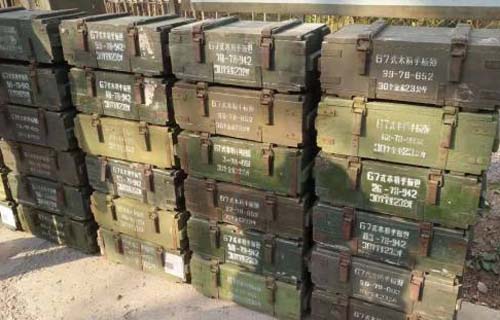 二战日军军刀是怎么挂在腰上的 (为什么抗战日本军刀刀柄是雕刻的)