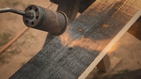 老木板更有质感,什么东西能让木板有光泽