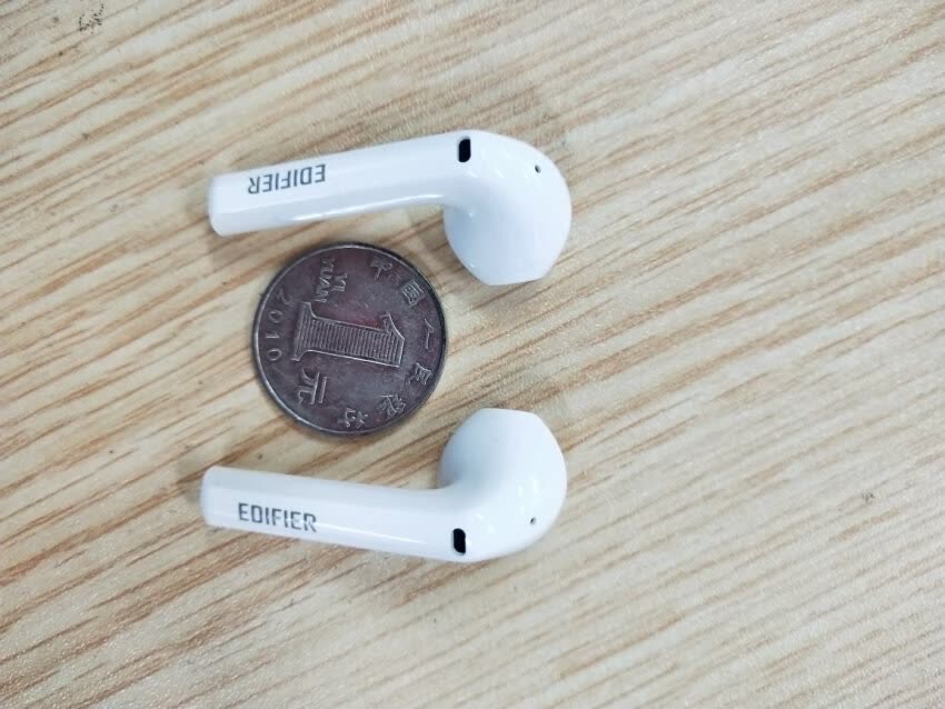 漫步者lollipods和airpods尺寸,苹果用airpods好还是用漫步者好