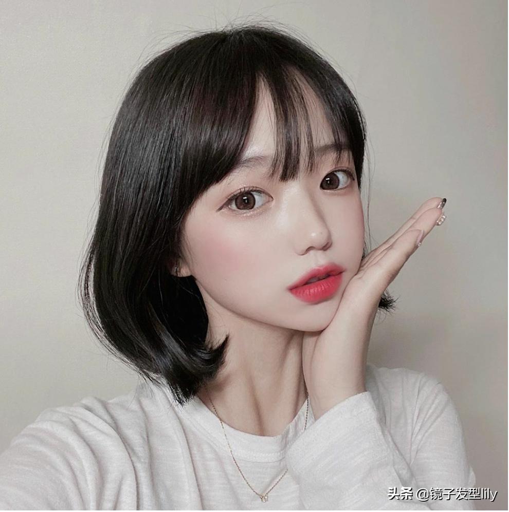 今年流行的发型显年龄小,今年必换的几款发型超级显脸小